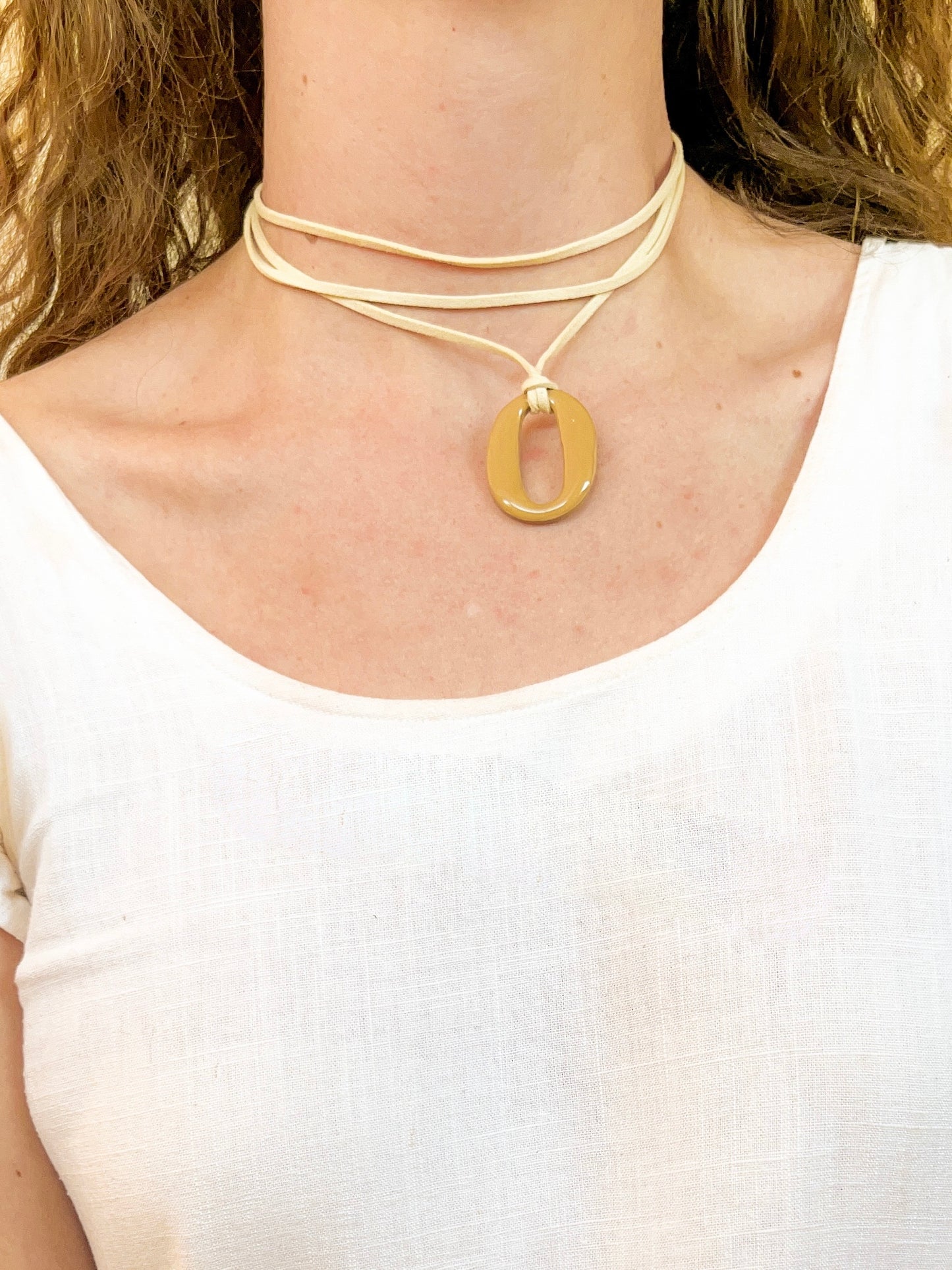 Collar Óvalo Latte